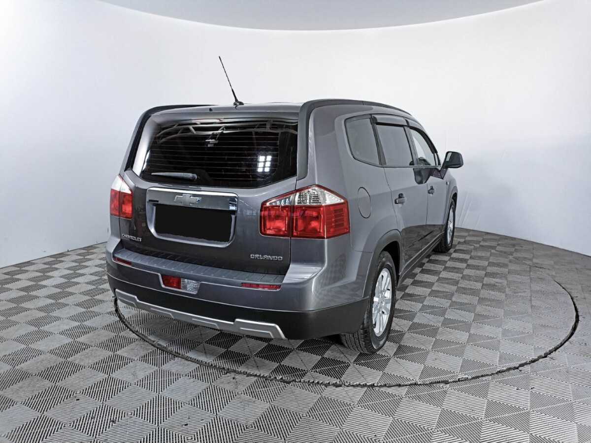 Chevrolet Orlando с пробегом — 2013 год. Фото: #4