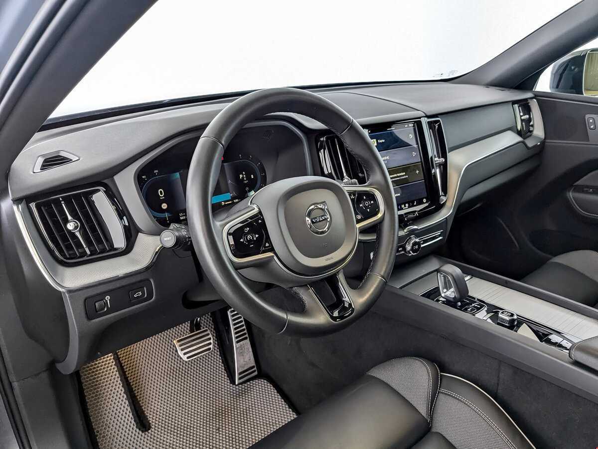 Volvo XC60 с пробегом — 2022 год. Фото: #15