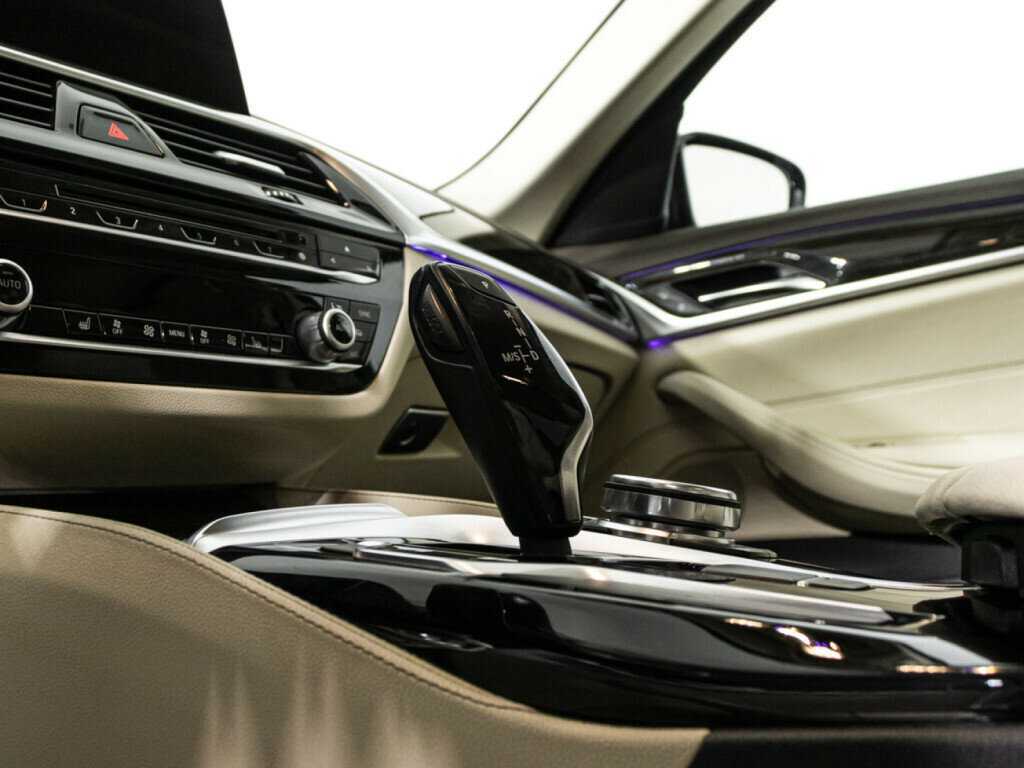 BMW 5 серии с пробегом — 2016 год. Фото: #18