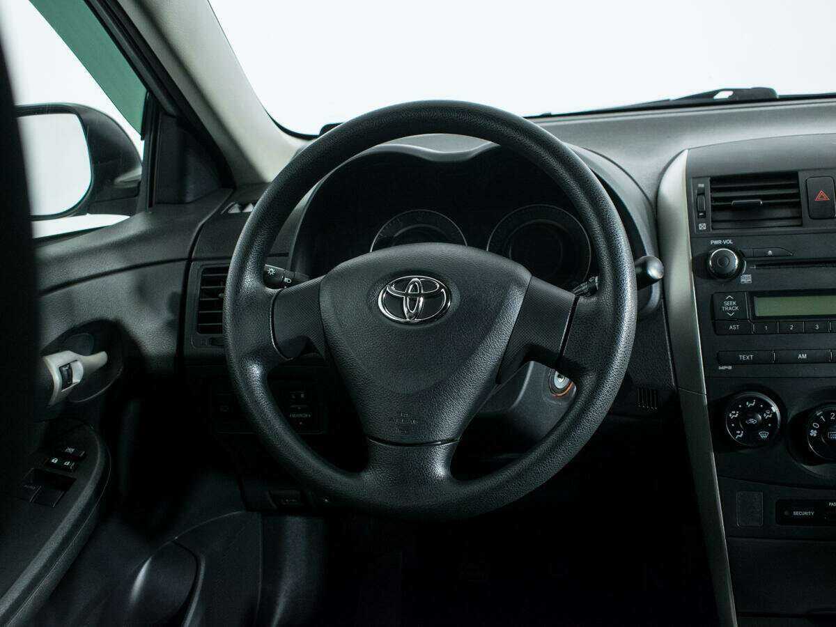 Toyota Corolla с пробегом — 2006 год. Фото: #13