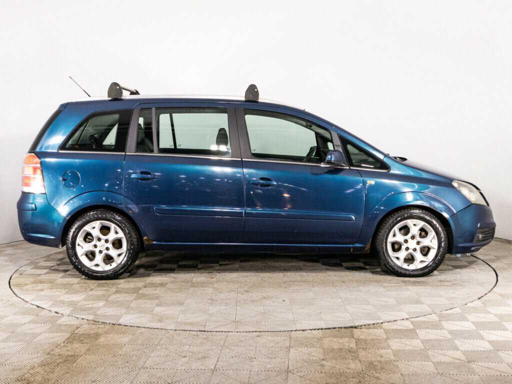 Opel Zafira с пробегом — 2007 год. Фото: #3