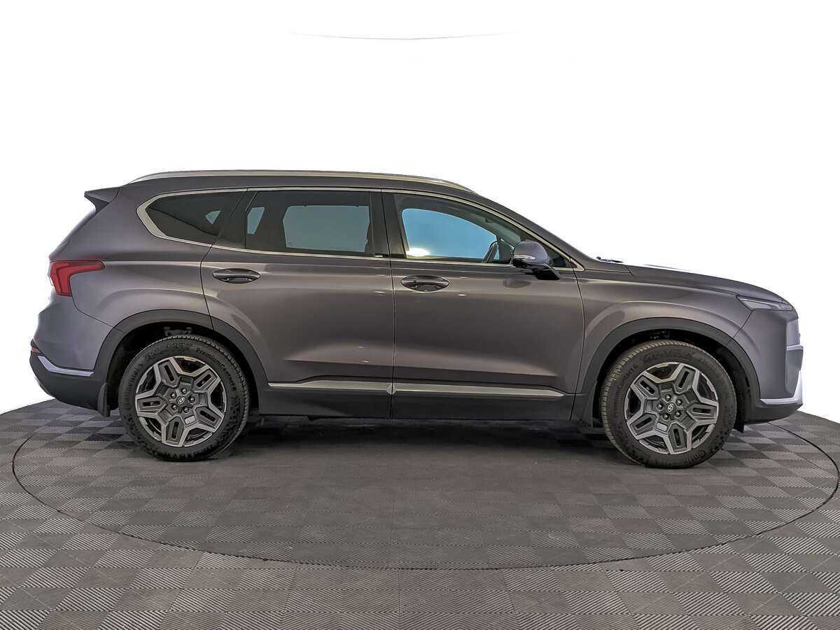 Hyundai Santa Fe с пробегом — 2021 год. Фото: #3