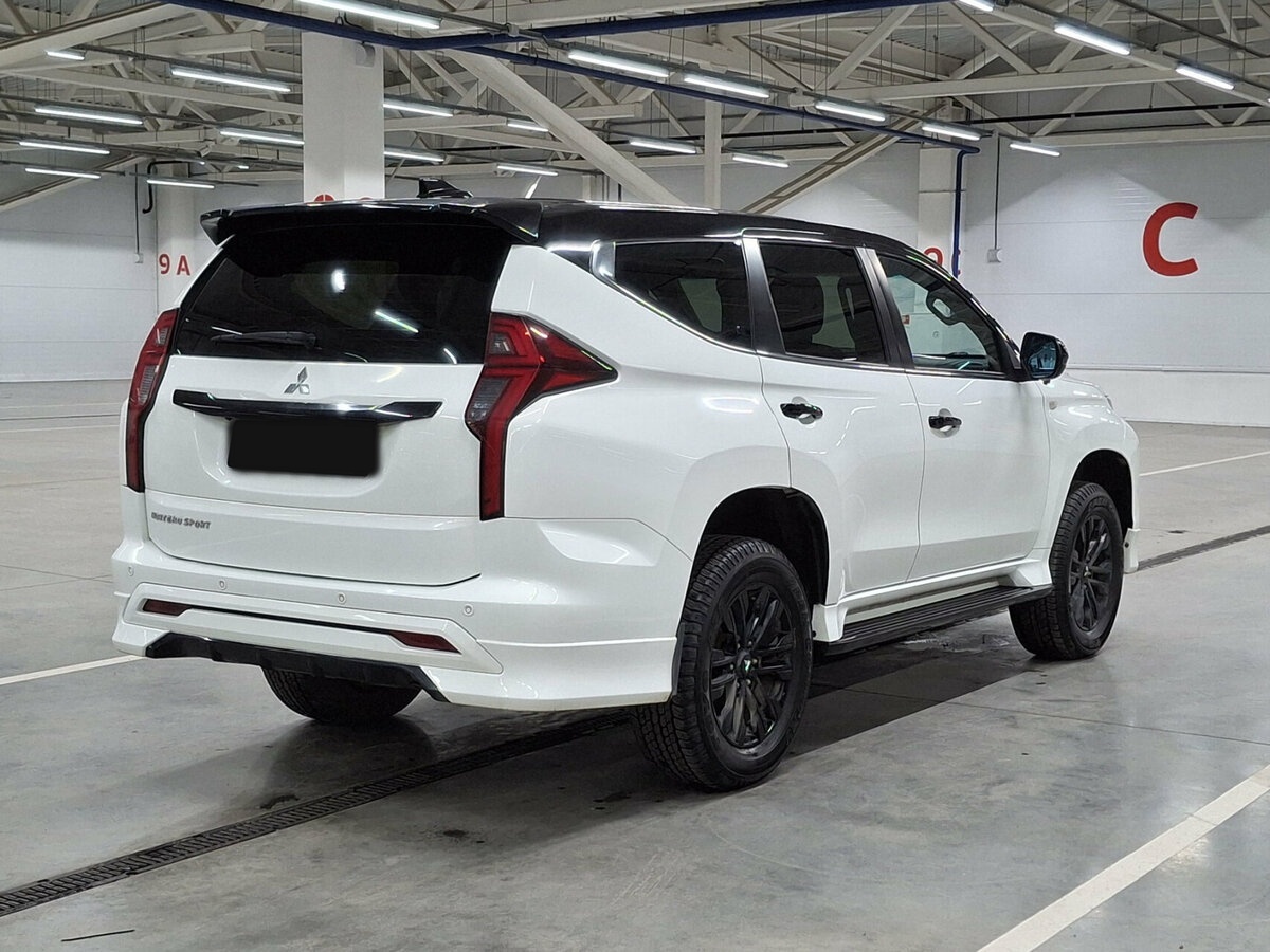 Mitsubishi Montero Sport с пробегом — 2022 год. Фото: #4