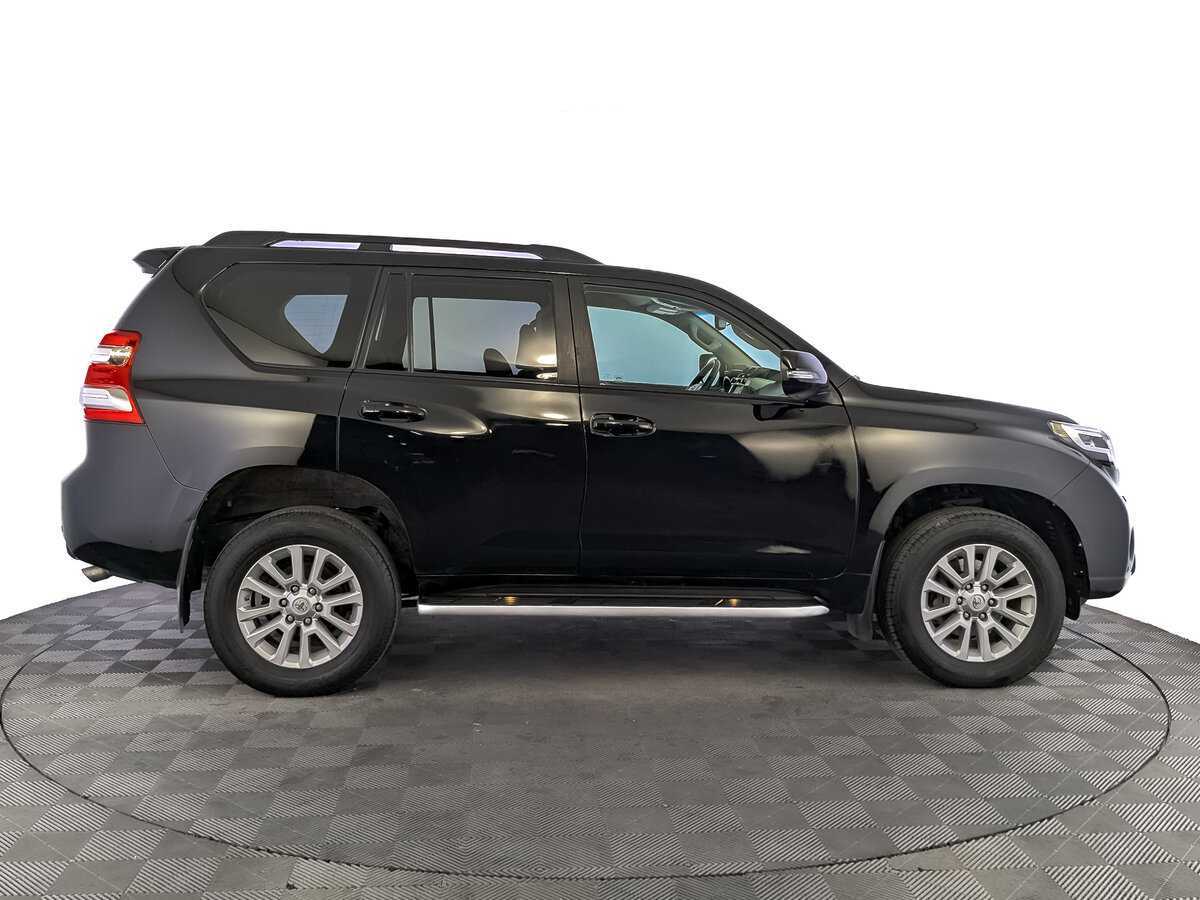 Toyota Land Cruiser Prado с пробегом — 2016 год. Фото: #3