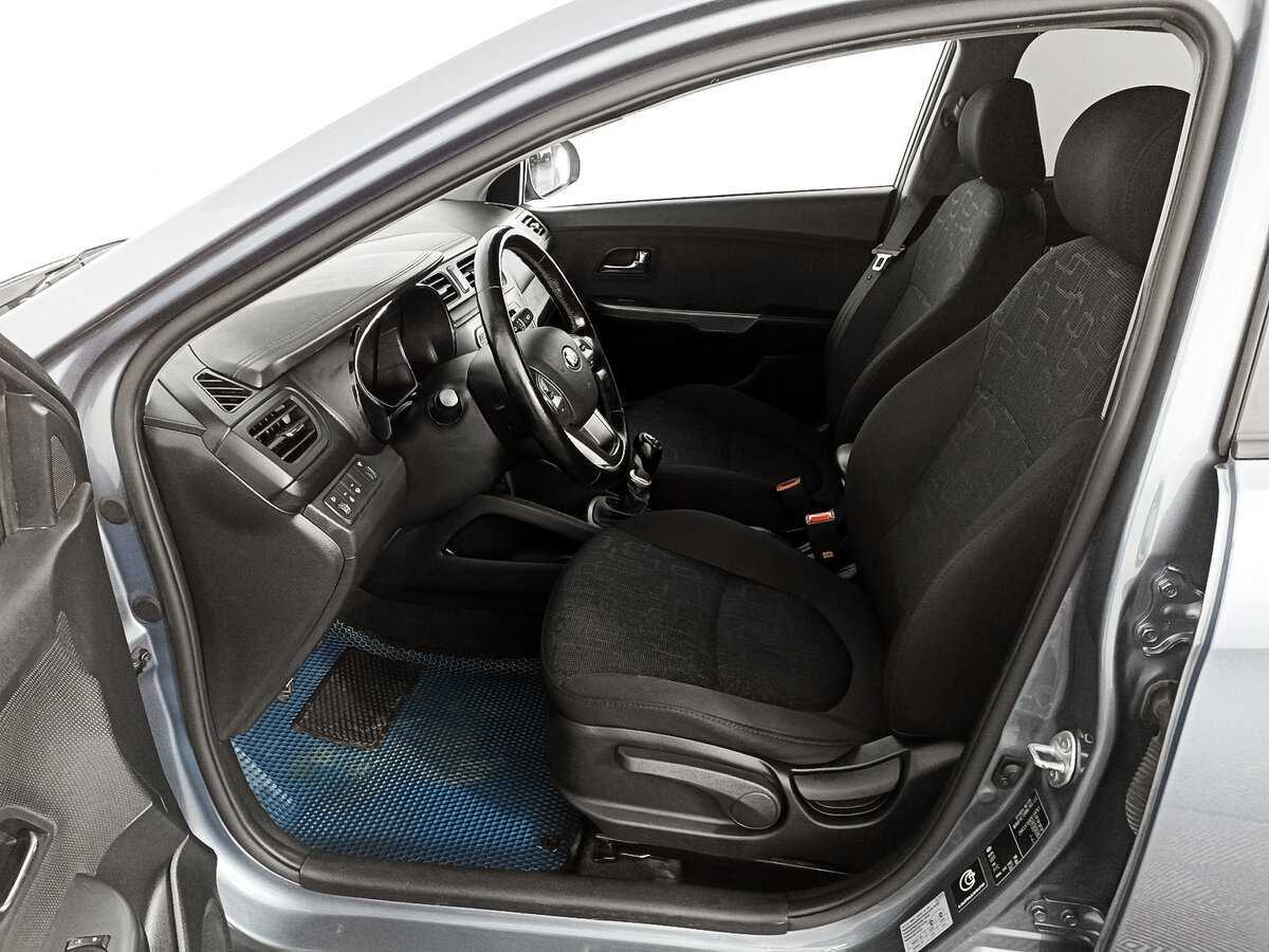 Kia Rio с пробегом — 2013 год. Фото: #11