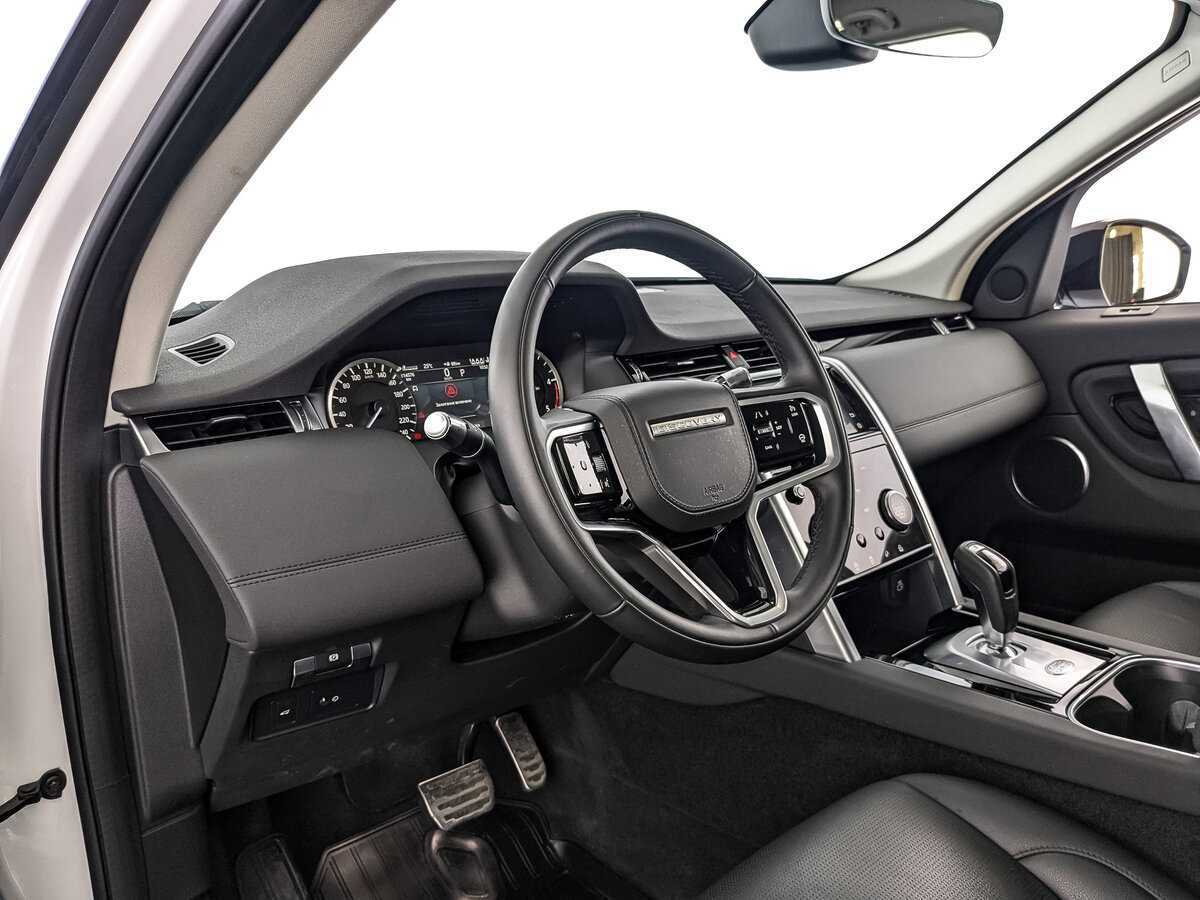 Land Rover Discovery Sport с пробегом — 2022 год. Фото: #10