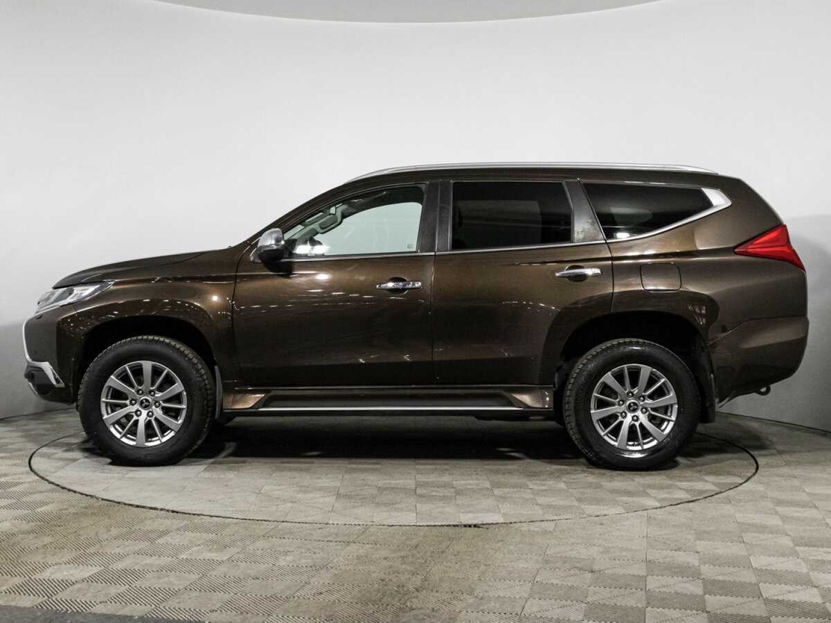 Mitsubishi Pajero Sport с пробегом — 2019 год. Фото: #7