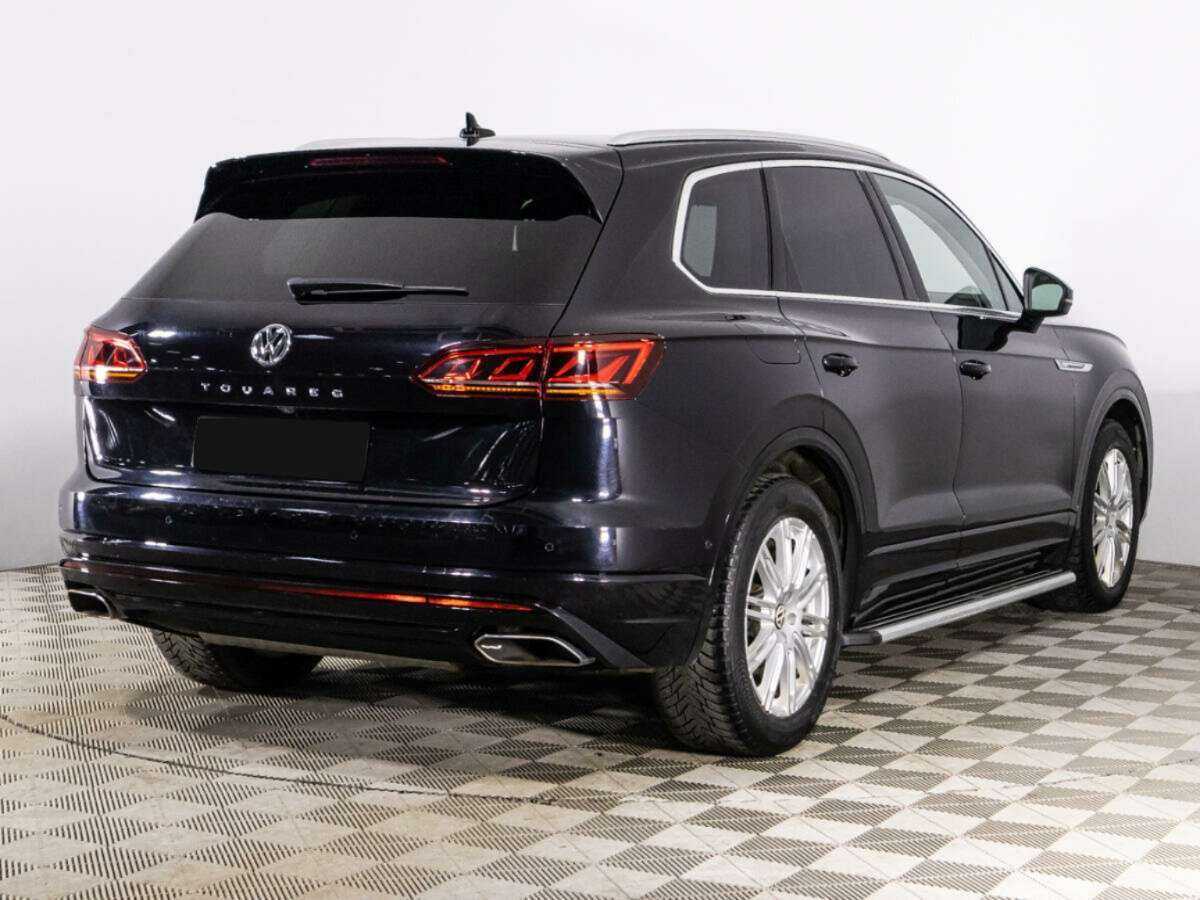 Volkswagen Touareg с пробегом — 2018 год. Фото: #4