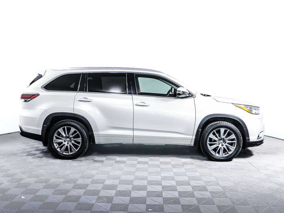 Toyota Highlander с пробегом — 2014 год. Фото: #3