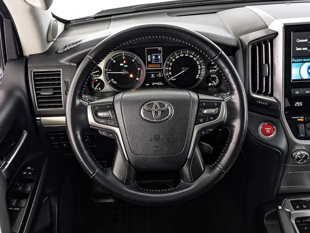 Toyota Land Cruiser с пробегом — 2019 год. Фото: #19