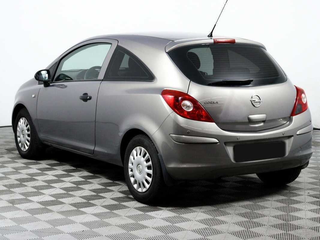 Opel Corsa с пробегом — 2011 год. Фото: #6