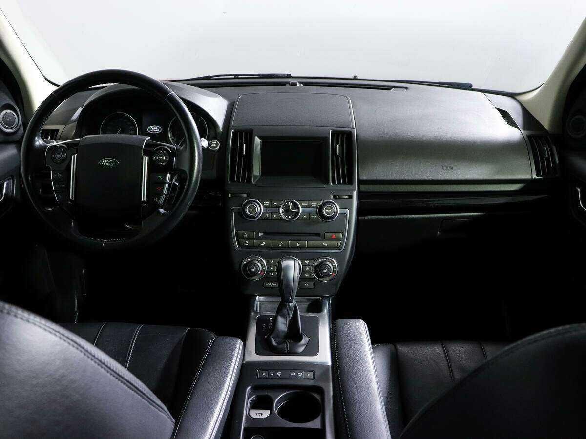 Land Rover Freelander с пробегом — 2014 год. Фото: #9