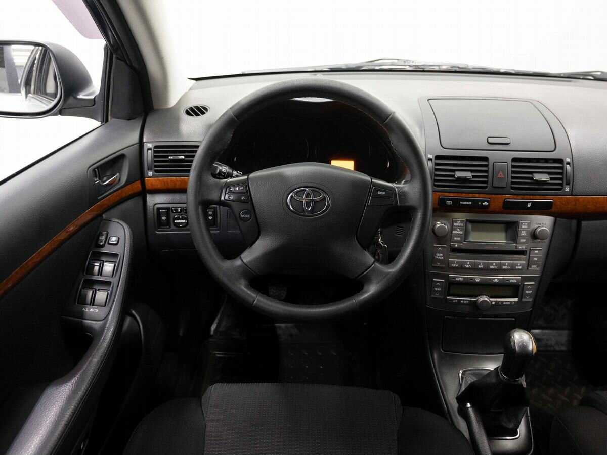 Toyota Avensis с пробегом — 2007 год. Фото: #13