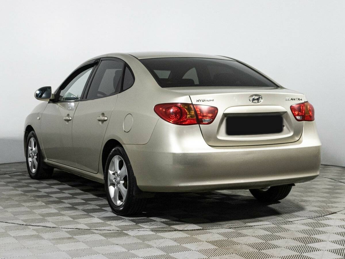 Hyundai Elantra с пробегом — 2007 год. Фото: #6