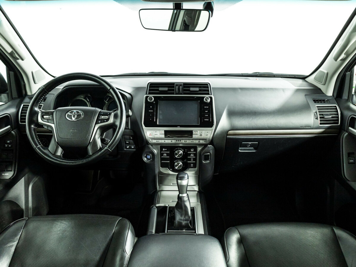 Toyota Land Cruiser Prado с пробегом — 2019 год. Фото: #10
