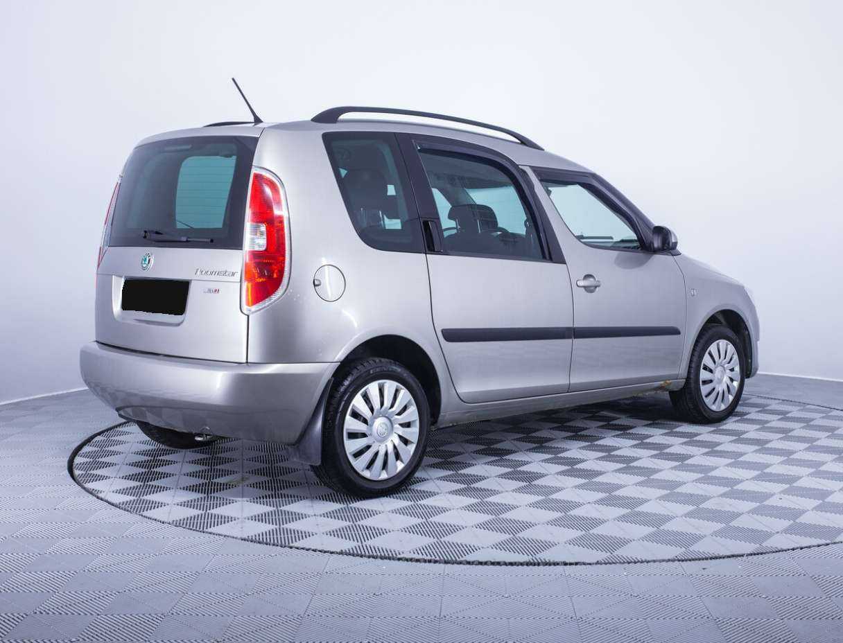 Skoda Roomster с пробегом — 2011 год. Фото: #4