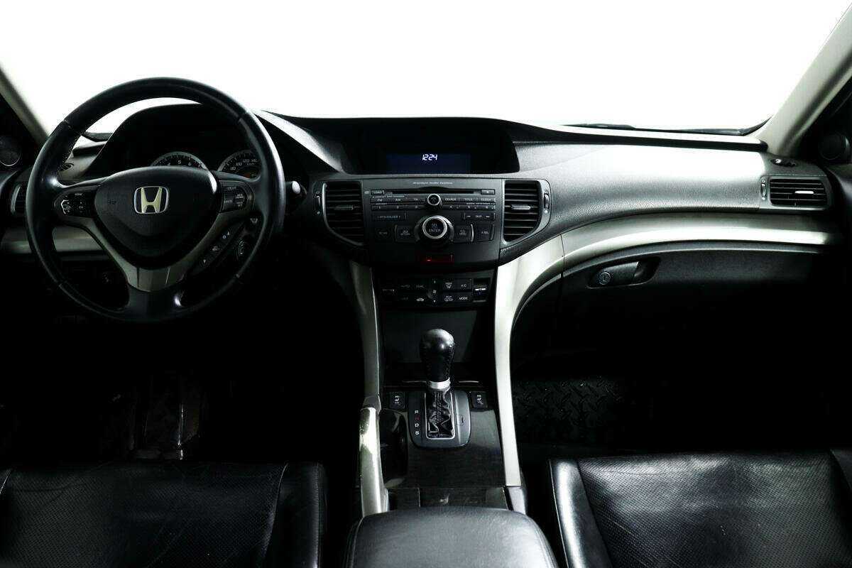 Honda Accord с пробегом — 2008 год. Фото: #10