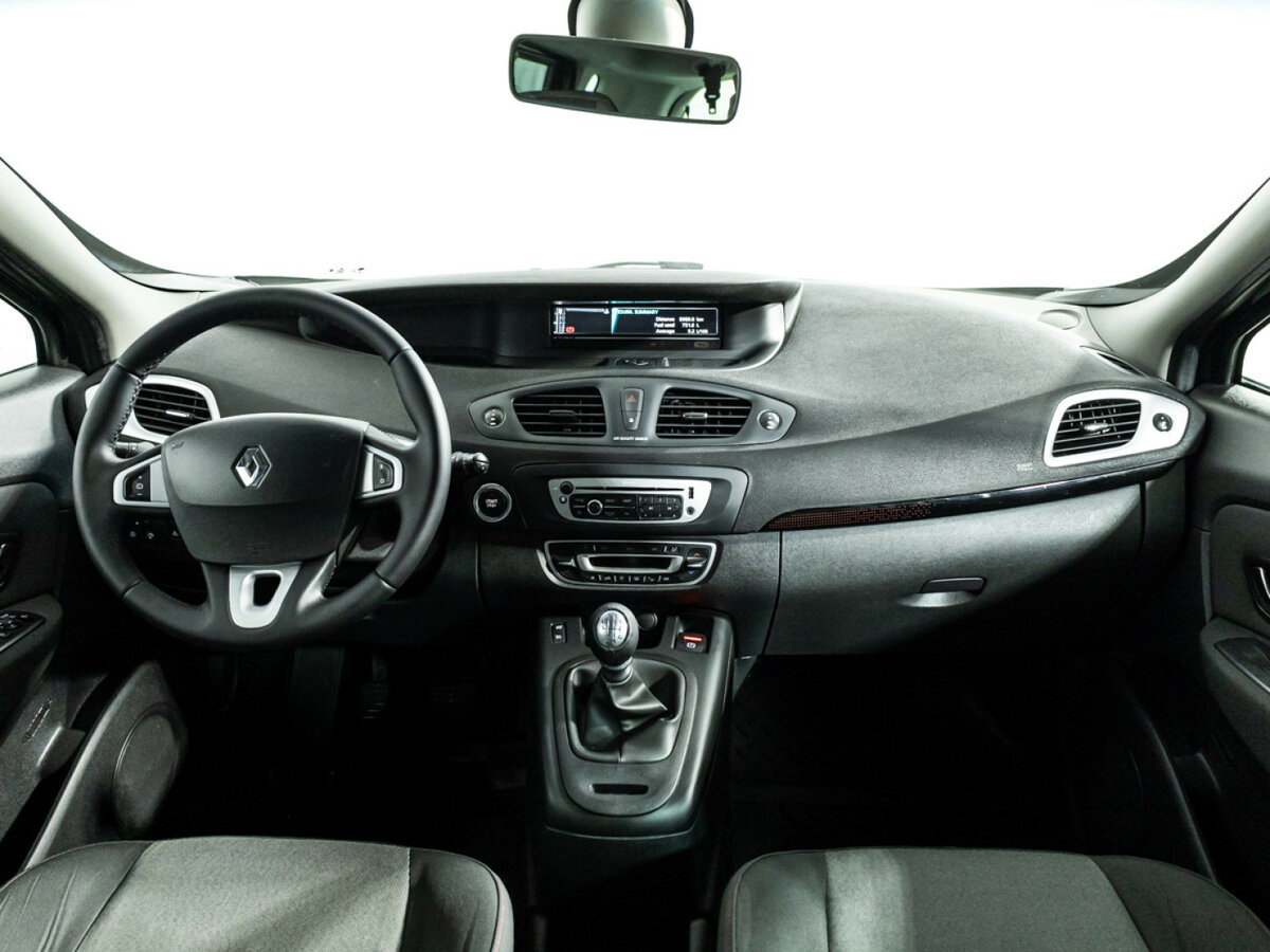 Renault Scenic с пробегом — 2012 год. Фото: #12