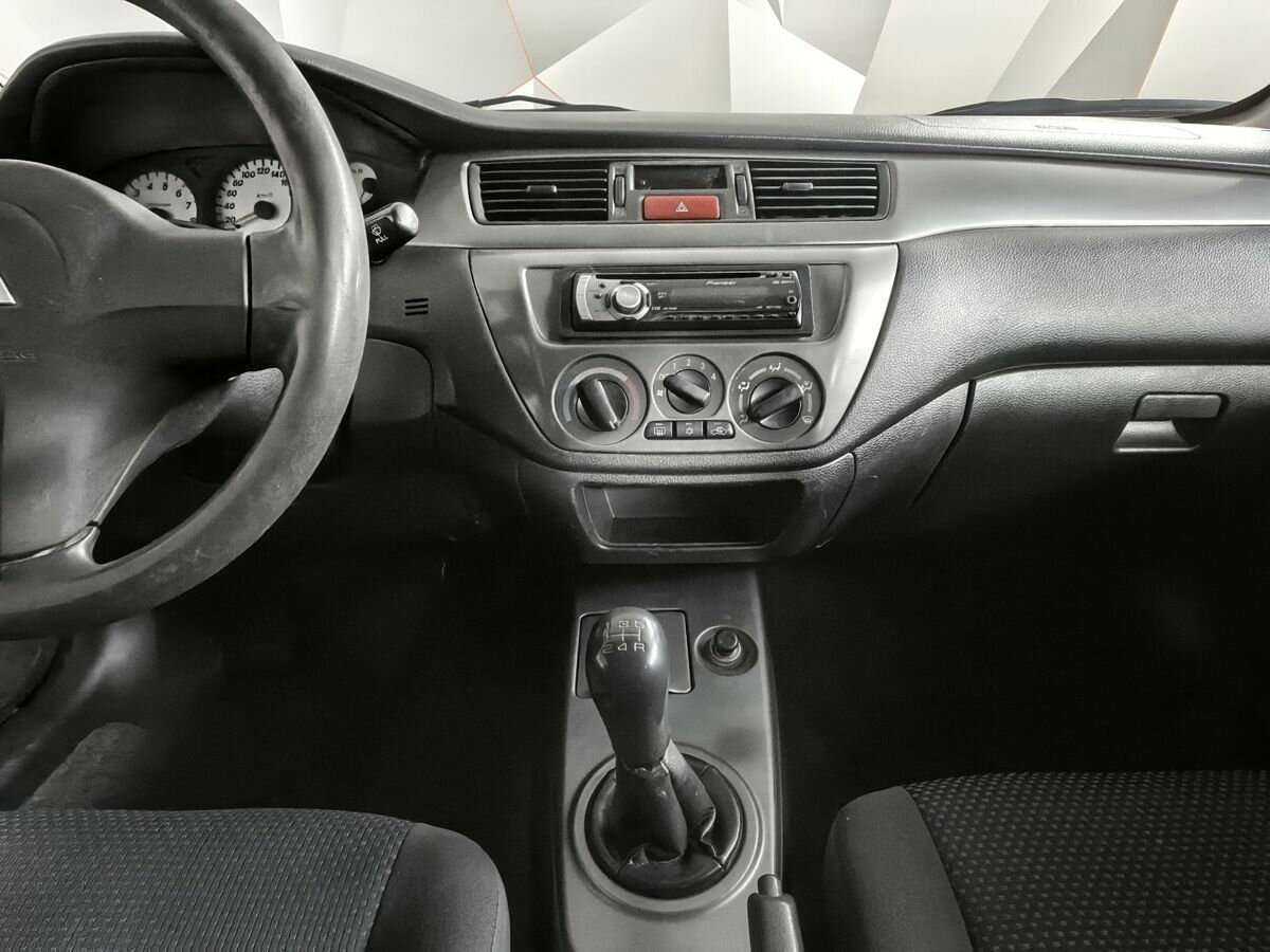 Mitsubishi Lancer с пробегом — 2007 год. Фото: #10