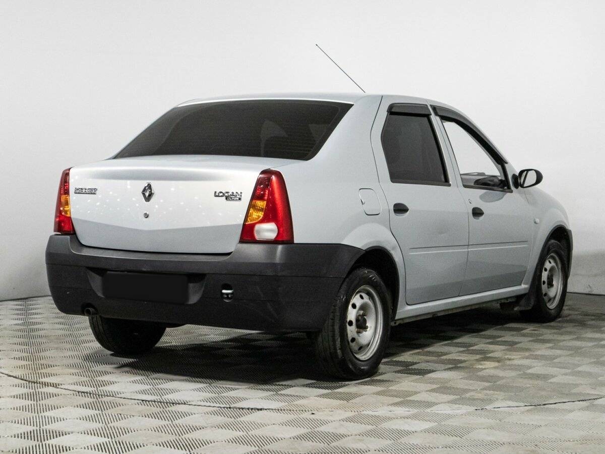 Renault Logan с пробегом — 2006 год. Фото: #4
