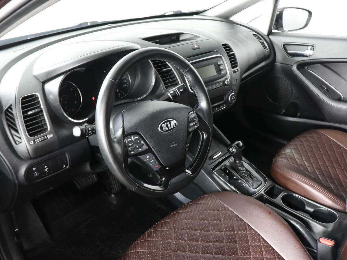 Kia Cerato с пробегом — 2017 год. Фото: #8
