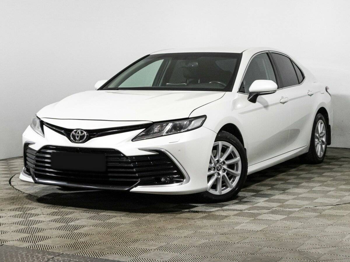 Toyota Camry с пробегом — 2021 год. Фото: #0