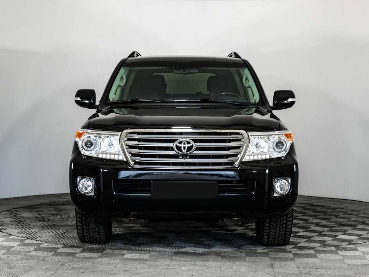 Toyota Land Cruiser с пробегом — 2012 год. Фото: #1