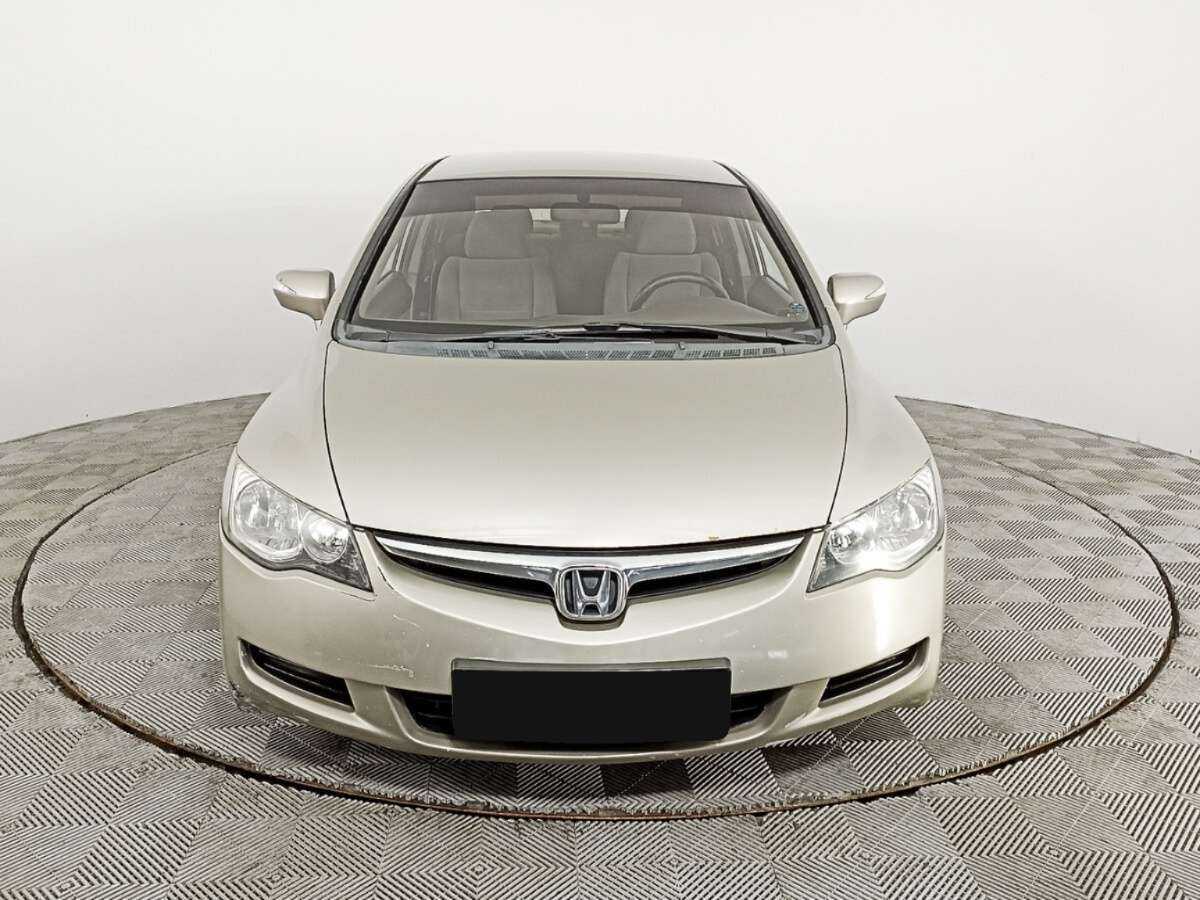 Honda Civic с пробегом — 2007 год. Фото: #1