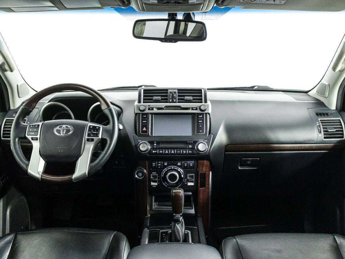 Toyota Land Cruiser Prado с пробегом — 2016 год. Фото: #12