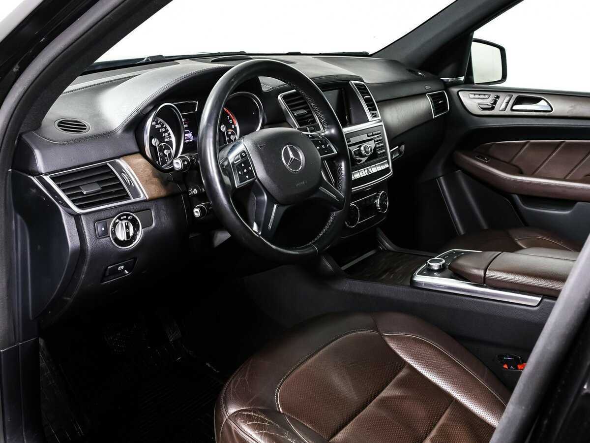 Mercedes-Benz GL-Класс с пробегом — 2014 год. Фото: #11