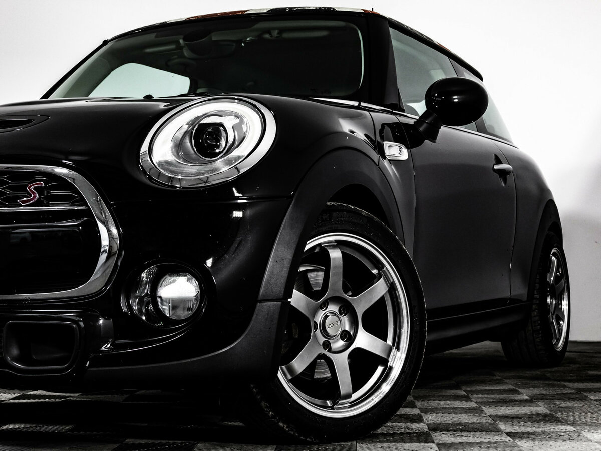 Mini Hatch с пробегом — 2015 год. Фото: #1