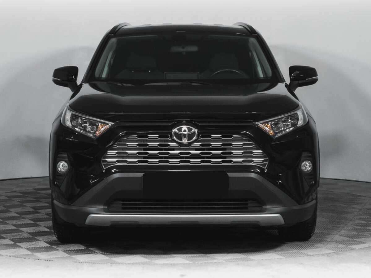 Toyota RAV4 с пробегом — 2020 год. Фото: #1