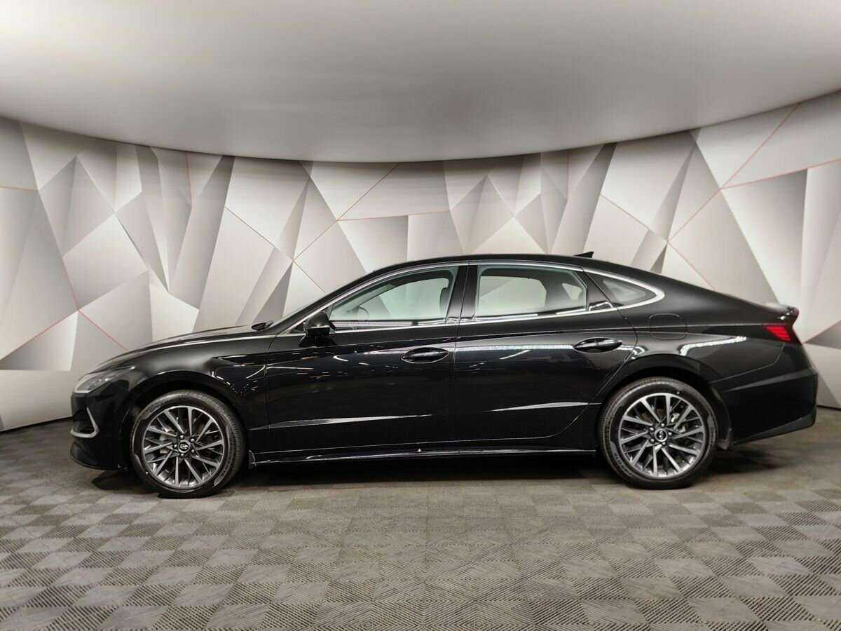 Hyundai Sonata с пробегом — 2022 год. Фото: #4