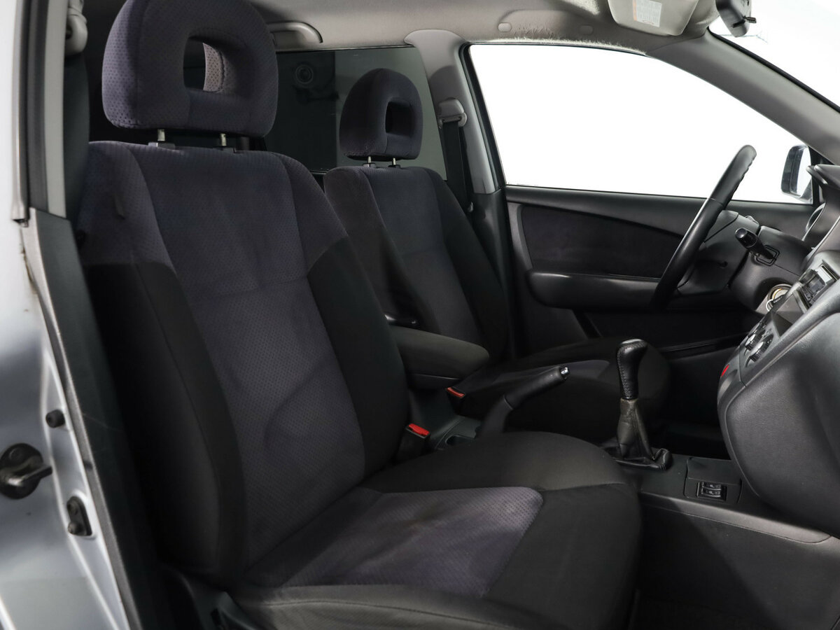 Mitsubishi Outlander с пробегом — 2004 год. Фото: #10