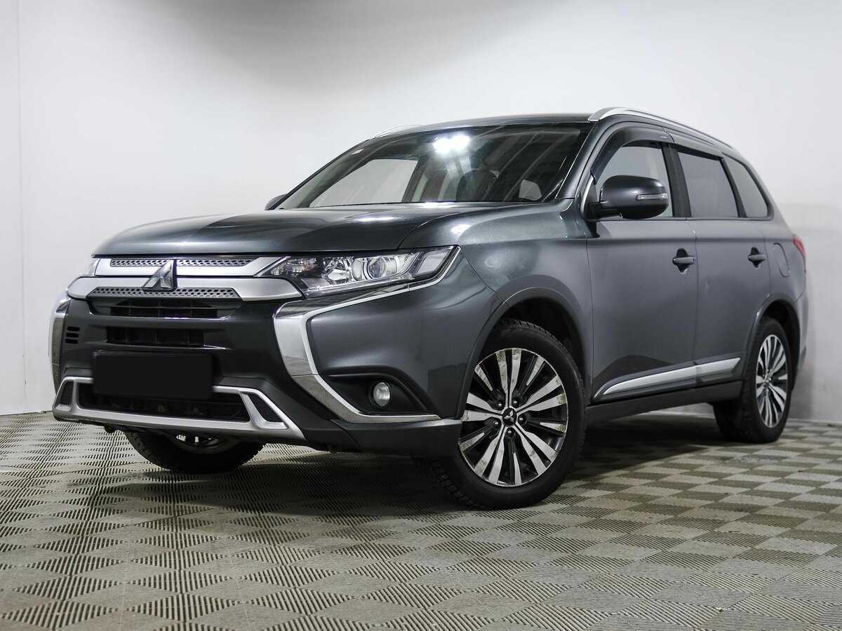 Mitsubishi Outlander с пробегом — 2018 год. Фото: #0