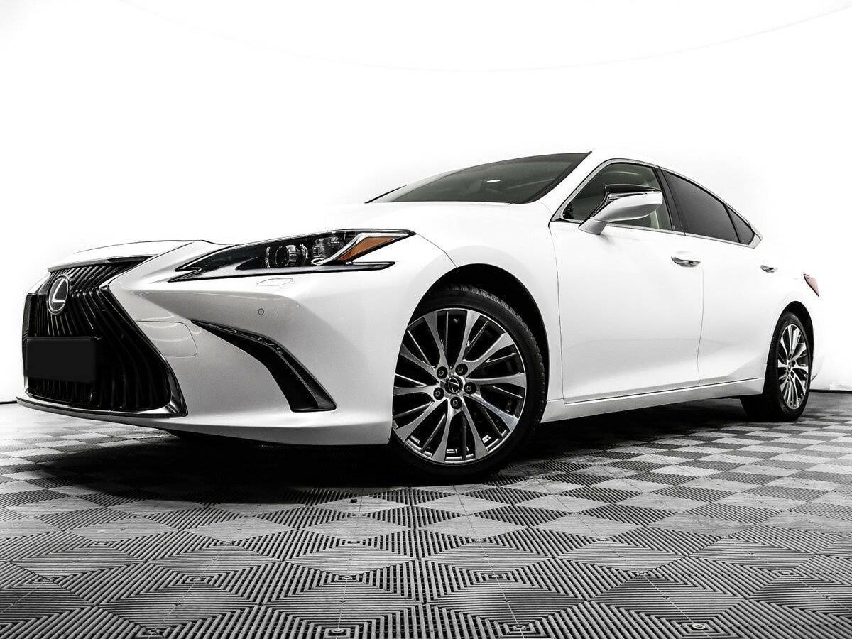 Lexus ES с пробегом — 2021 год. Фото: #14