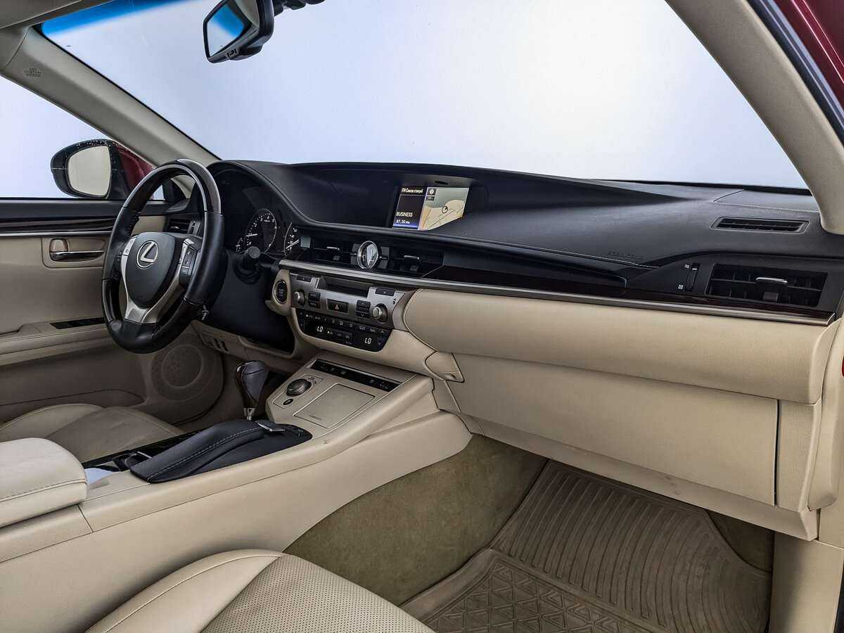 Lexus ES с пробегом — 2013 год. Фото: #8