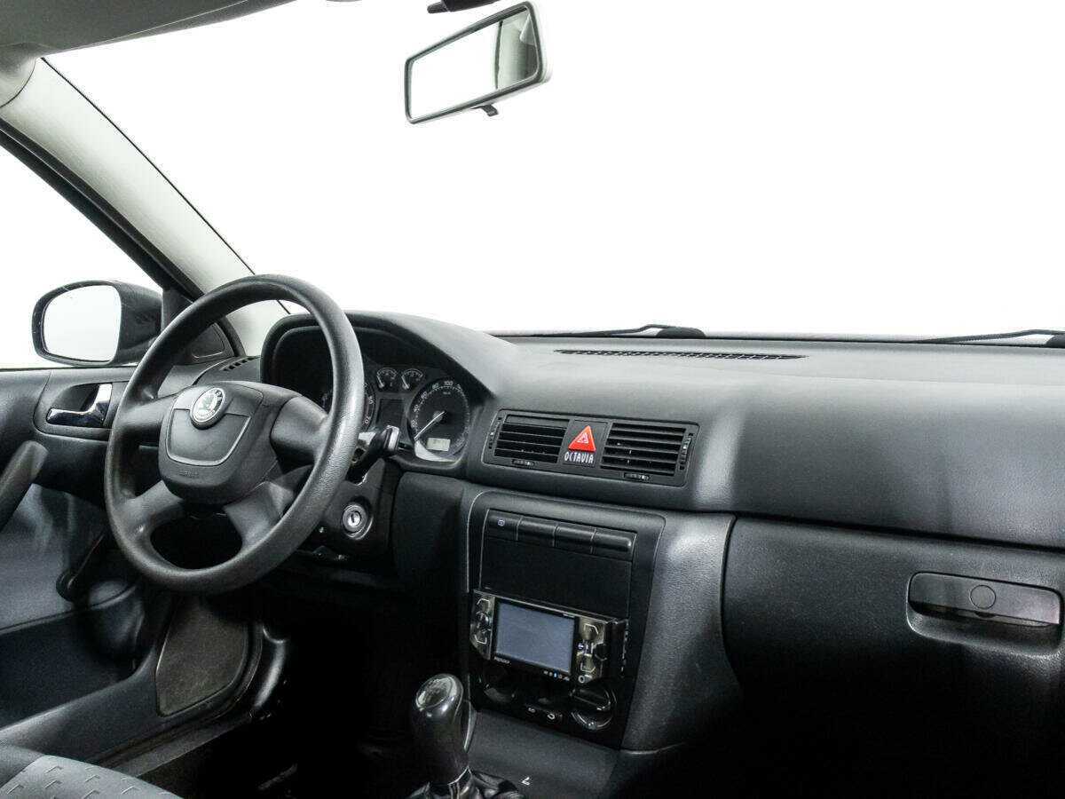 Skoda Octavia с пробегом — 2010 год. Фото: #8