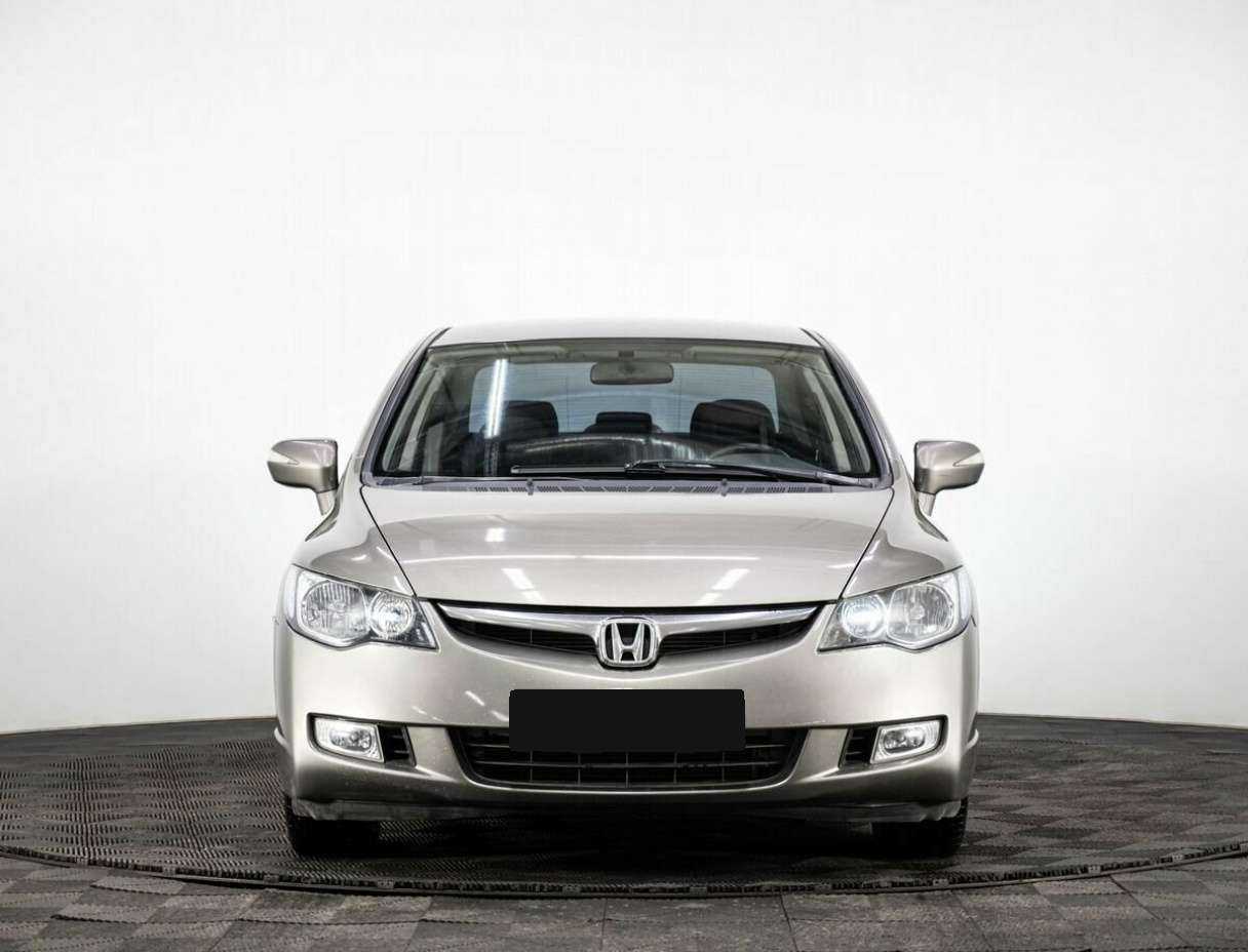 Honda Civic с пробегом — 2007 год. Фото: #1