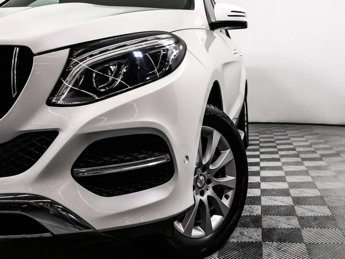 Mercedes-Benz GLE с пробегом — 2015 год. Фото: #13