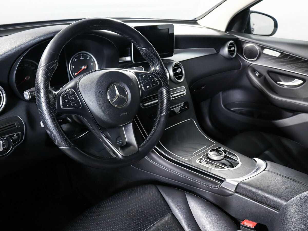 Mercedes-Benz GLC с пробегом — 2018 год. Фото: #13