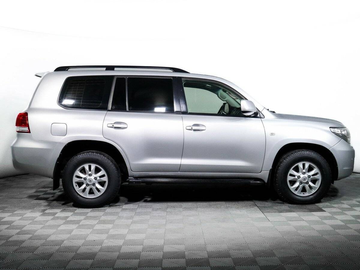 Toyota Land Cruiser с пробегом — 2008 год. Фото: #3