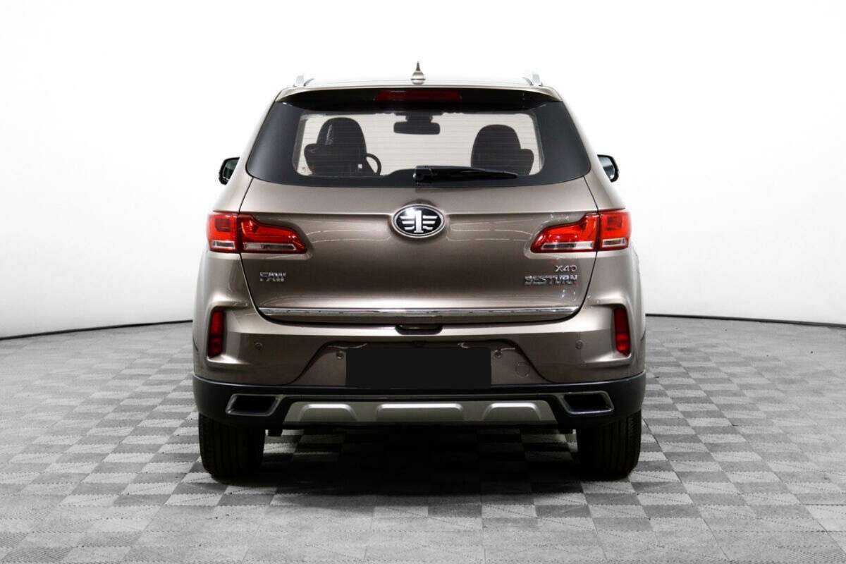 FAW Besturn X40 с пробегом — 2019 год. Фото: #5