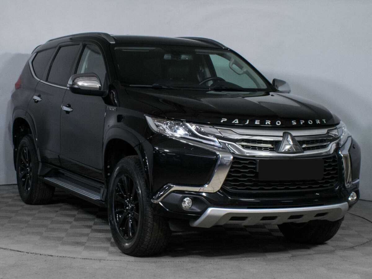 Mitsubishi Pajero Sport с пробегом — 2019 год. Фото: #2