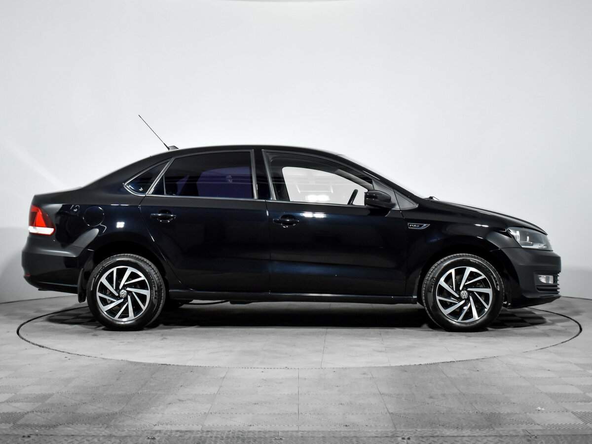 Volkswagen Polo с пробегом — 2018 год. Фото: #3