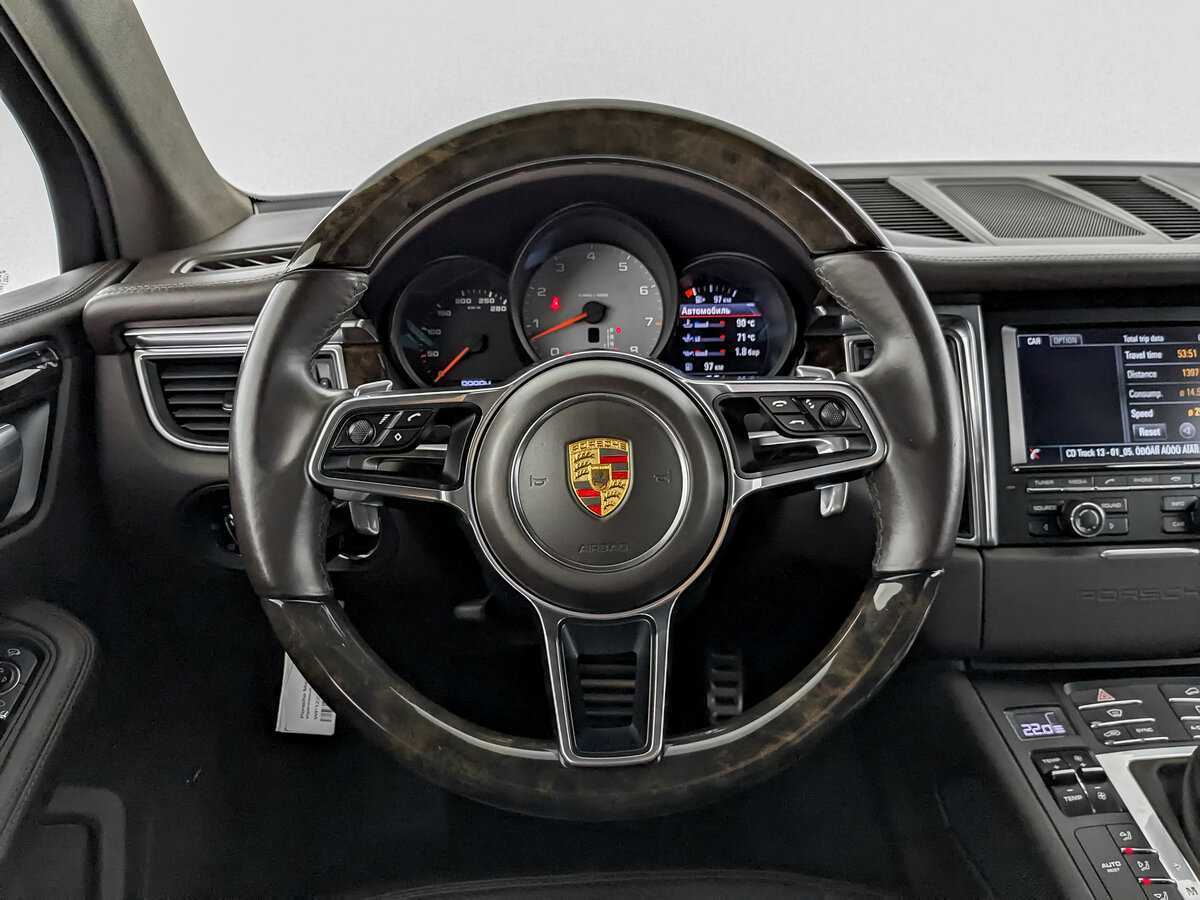Porsche Macan с пробегом — 2015 год. Фото: #17
