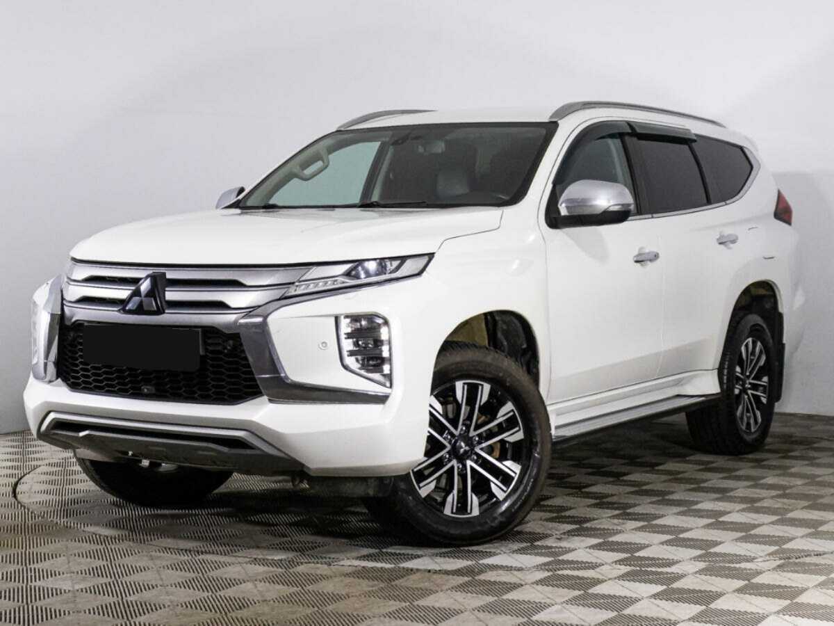 Mitsubishi Pajero Sport с пробегом — 2021 год. Посмотреть фото