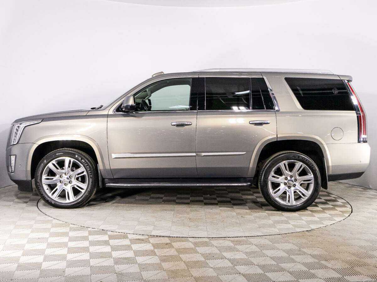 Cadillac Escalade с пробегом — 2018 год. Фото: #7