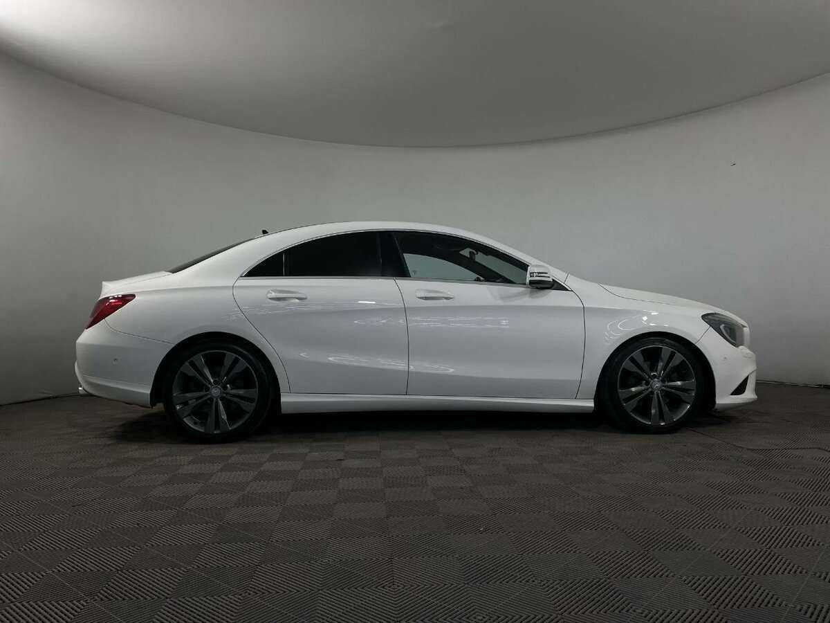 Mercedes-Benz CLA с пробегом — 2014 год. Фото: #3