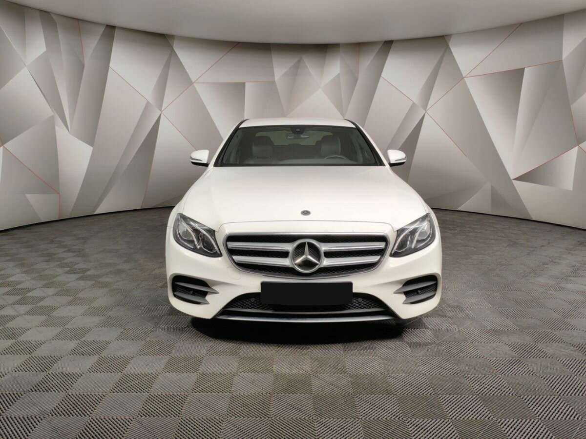 Mercedes-Benz E-Класс с пробегом — 2020 год. Фото: #6
